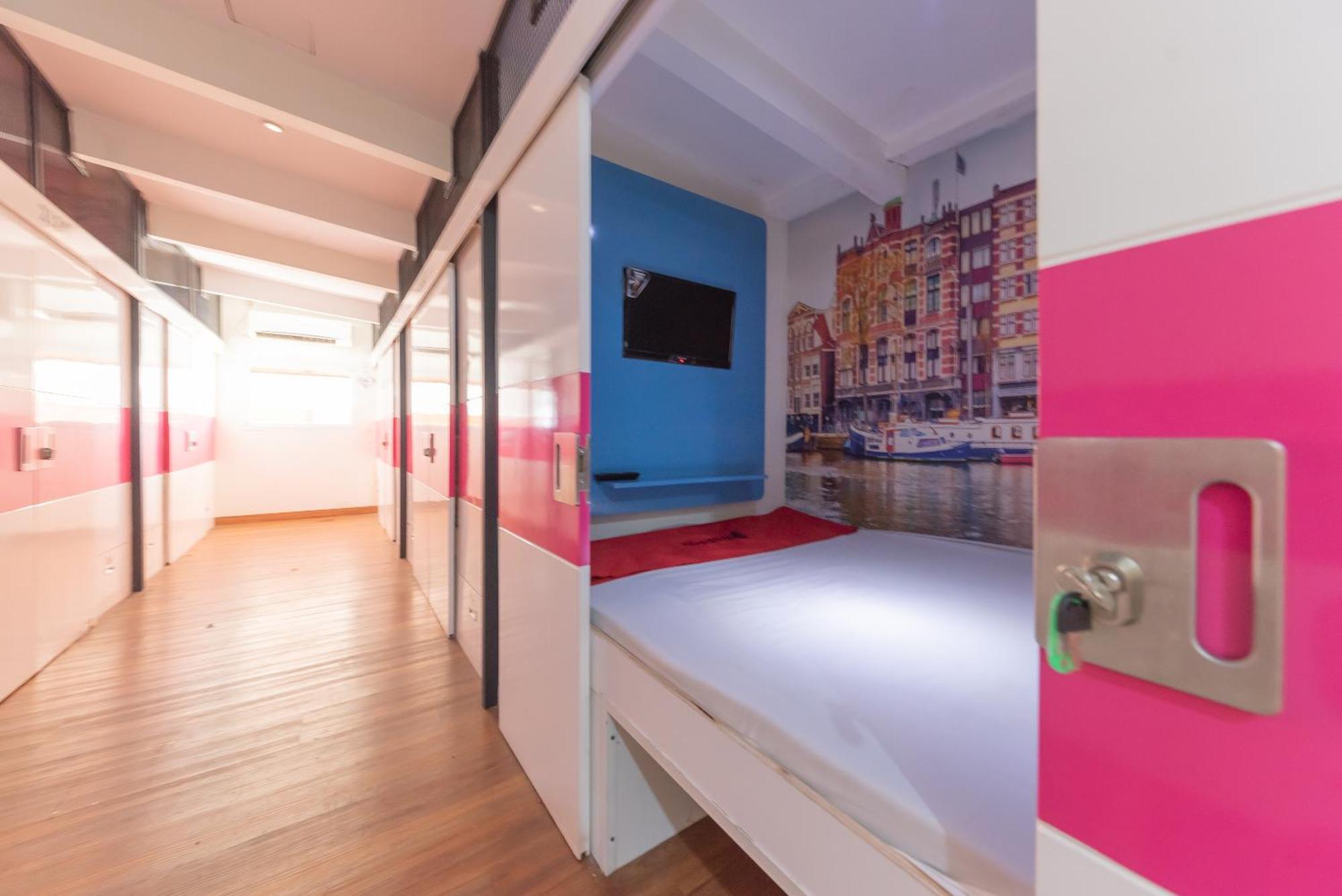 Reddoorz Hostel At Kiara Cozy Kircon Bandung Eksteriør bilde