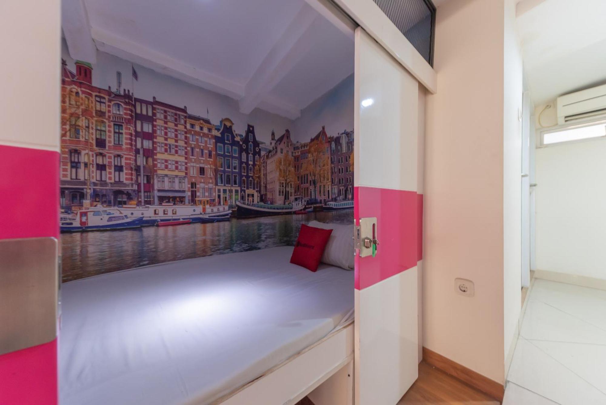 Reddoorz Hostel At Kiara Cozy Kircon Bandung Eksteriør bilde