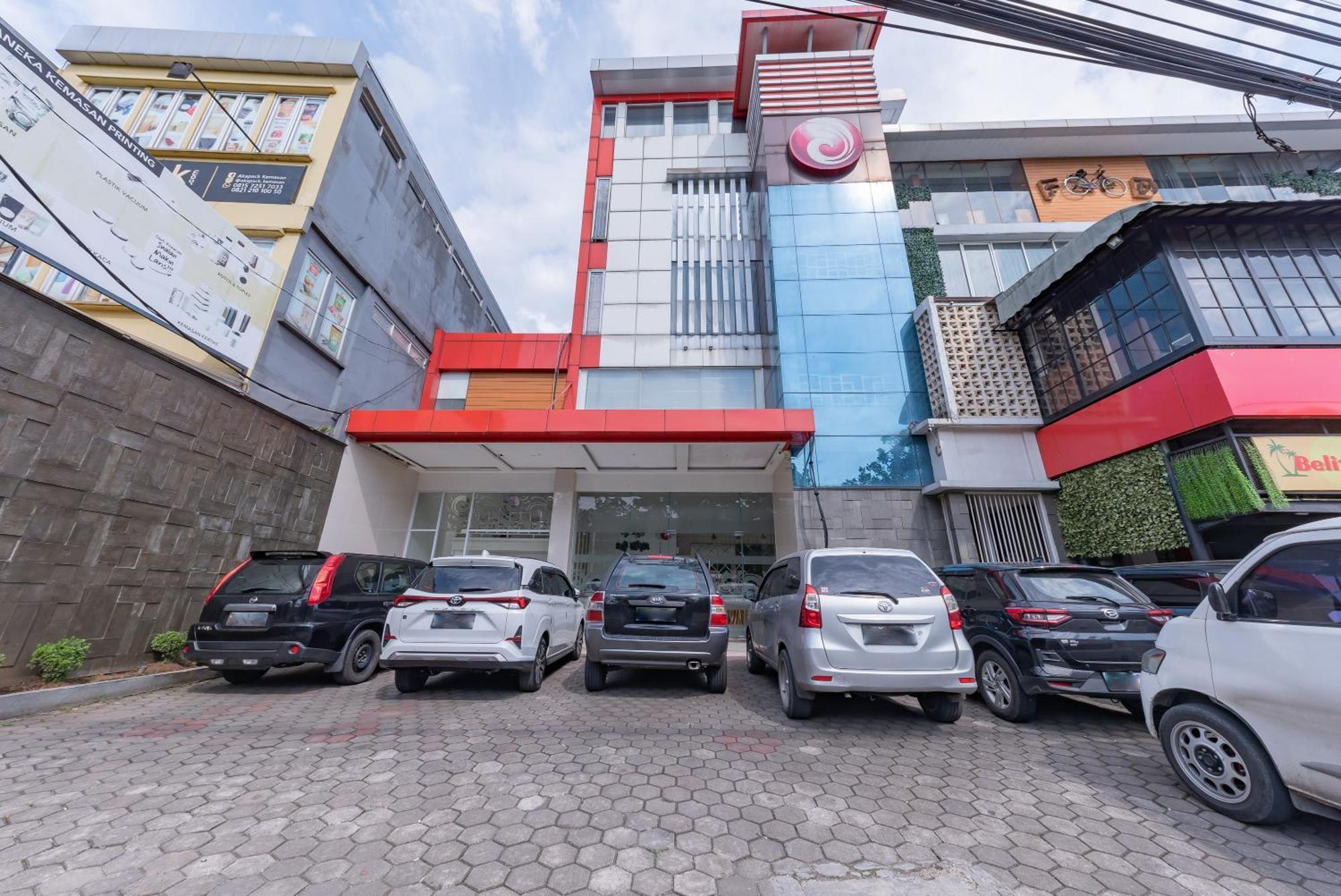 Reddoorz Hostel At Kiara Cozy Kircon Bandung Eksteriør bilde